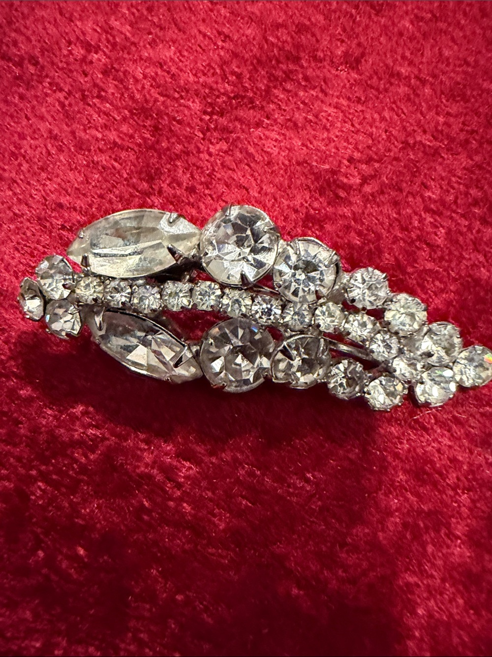 Vintage-Inspired Crystal hair clip in Clear rhinestones great condition - Picture 3 of 3